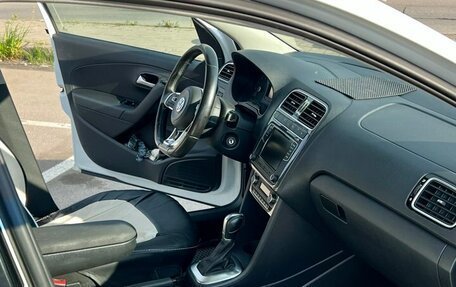Volkswagen Polo VI (EU Market), 2018 год, 1 200 000 рублей, 8 фотография