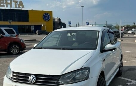 Volkswagen Polo VI (EU Market), 2018 год, 1 200 000 рублей, 2 фотография