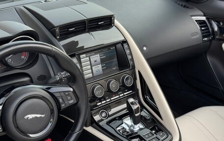 Jaguar F-Type I рестайлинг 2, 2014 год, 4 500 000 рублей, 24 фотография