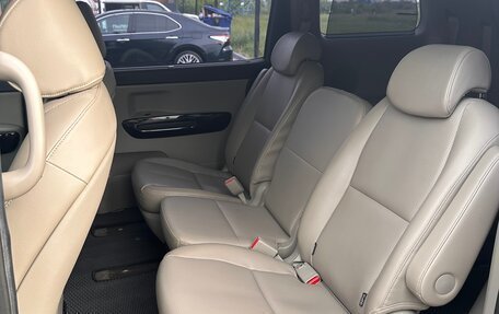 KIA Carnival III, 2018 год, 2 900 000 рублей, 7 фотография