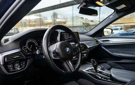 BMW 5 серия, 2019 год, 3 489 000 рублей, 15 фотография
