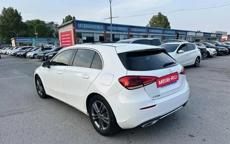 Mercedes-Benz A-Класс, 2020 год, 1 900 000 рублей, 14 фотография