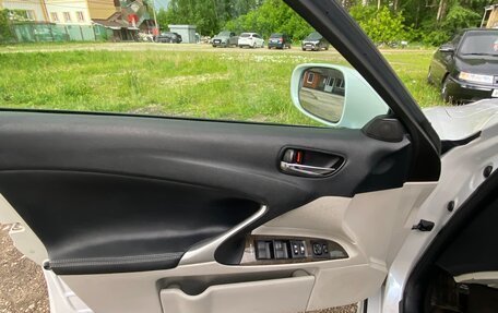 Lexus IS II рестайлинг 2, 2010 год, 1 750 000 рублей, 8 фотография