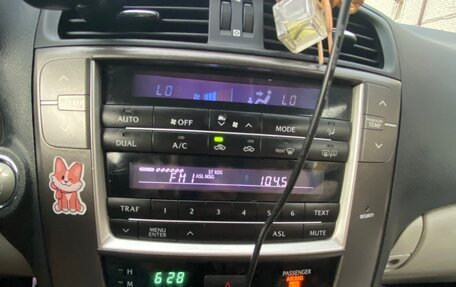 Lexus IS II рестайлинг 2, 2010 год, 1 750 000 рублей, 19 фотография