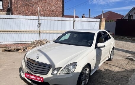 Mercedes-Benz E-Класс, 2010 год, 1 490 000 рублей, 12 фотография