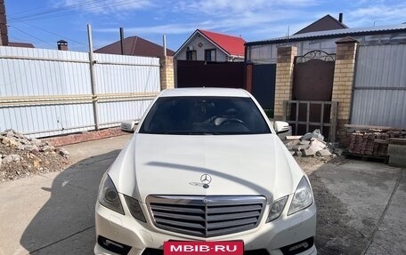Mercedes-Benz E-Класс, 2010 год, 1 490 000 рублей, 13 фотография