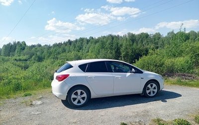Opel Astra J, 2011 год, 670 000 рублей, 1 фотография