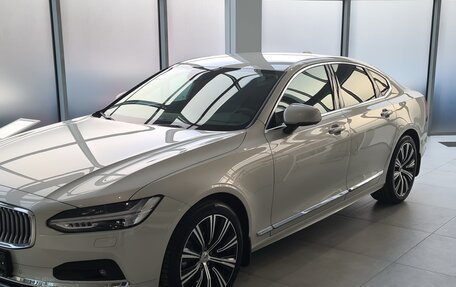Volvo S90 II рестайлинг, 2020 год, 2 960 000 рублей, 1 фотография