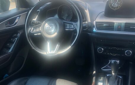 Mazda 3, 2018 год, 1 560 000 рублей, 4 фотография