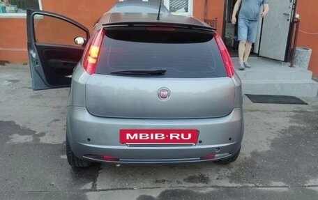 Fiat Punto III Punto Evo рестайлинг, 2010 год, 500 000 рублей, 2 фотография