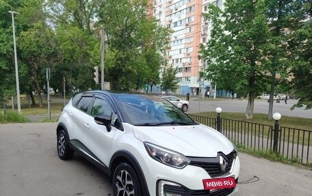 Renault Kaptur I рестайлинг, 2017 год, 1 700 000 рублей, 7 фотография