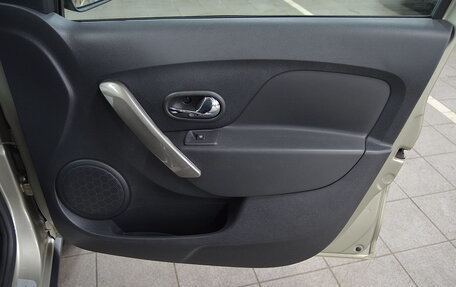 Renault Sandero II рестайлинг, 2022 год, 1 250 000 рублей, 23 фотография