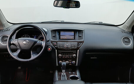 Nissan Pathfinder, 2015 год, 1 640 000 рублей, 9 фотография