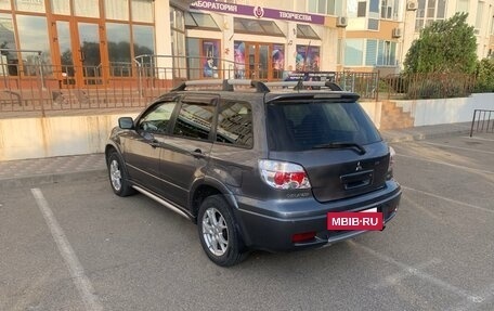 Mitsubishi Outlander III рестайлинг 3, 2008 год, 920 000 рублей, 4 фотография