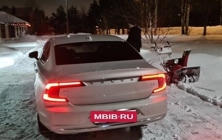 Volvo S90 II рестайлинг, 2020 год, 2 960 000 рублей, 4 фотография