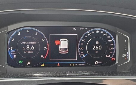 Volkswagen Tiguan II, 2019 год, 1 790 000 рублей, 5 фотография