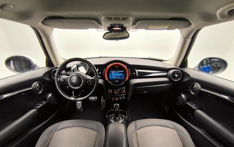 MINI Hatch, 2018 год, 1 590 000 рублей, 7 фотография