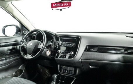 Mitsubishi Outlander III рестайлинг 3, 2022 год, 2 469 898 рублей, 9 фотография