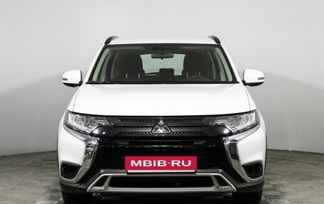 Mitsubishi Outlander III рестайлинг 3, 2022 год, 2 469 898 рублей, 2 фотография