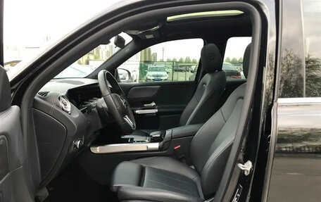 Mercedes-Benz GLB, 2022 год, 2 430 000 рублей, 8 фотография