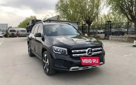 Mercedes-Benz GLB, 2022 год, 2 430 000 рублей, 3 фотография