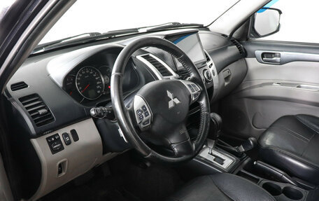 Mitsubishi Pajero Sport II рестайлинг, 2014 год, 1 647 000 рублей, 5 фотография