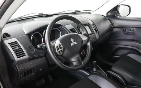Mitsubishi Outlander III рестайлинг 3, 2011 год, 1 149 000 рублей, 9 фотография