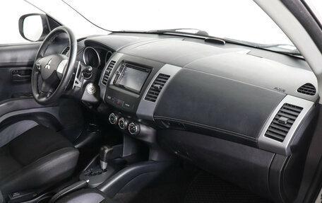 Mitsubishi Outlander III рестайлинг 3, 2011 год, 1 149 000 рублей, 10 фотография