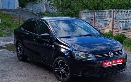 Volkswagen Polo VI (EU Market), 2012 год, 700 000 рублей, 3 фотография