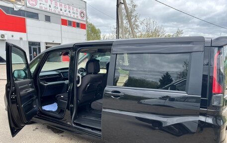 Honda Stepwgn IV, 2019 год, 2 500 000 рублей, 2 фотография