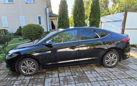Hyundai Elantra VI рестайлинг, 2018 год, 1 500 000 рублей, 4 фотография