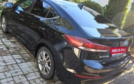 Hyundai Elantra VI рестайлинг, 2018 год, 1 500 000 рублей, 5 фотография