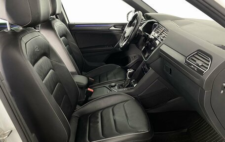 Volkswagen Tiguan II, 2021 год, 4 200 000 рублей, 13 фотография