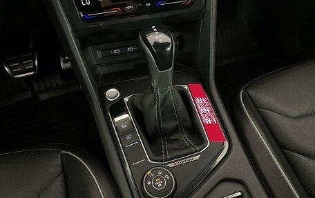 Volkswagen Tiguan II, 2021 год, 4 200 000 рублей, 17 фотография