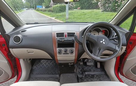 Mitsubishi Colt VI рестайлинг, 2004 год, 390 000 рублей, 14 фотография
