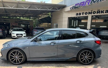 BMW 1 серия, 2020 год, 3 300 000 рублей, 2 фотография