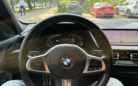 BMW 1 серия, 2020 год, 3 300 000 рублей, 19 фотография