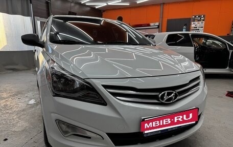 Hyundai Solaris II рестайлинг, 2015 год, 1 200 000 рублей, 3 фотография