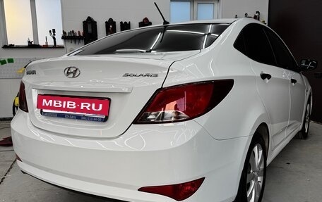 Hyundai Solaris II рестайлинг, 2015 год, 1 200 000 рублей, 28 фотография