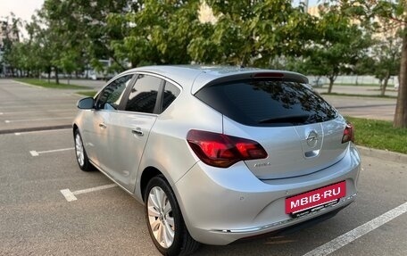Opel Astra J, 2013 год, 960 000 рублей, 5 фотография