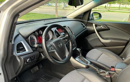 Opel Astra J, 2013 год, 960 000 рублей, 11 фотография