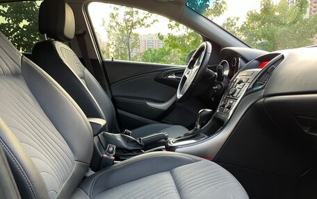 Opel Astra J, 2013 год, 960 000 рублей, 19 фотография