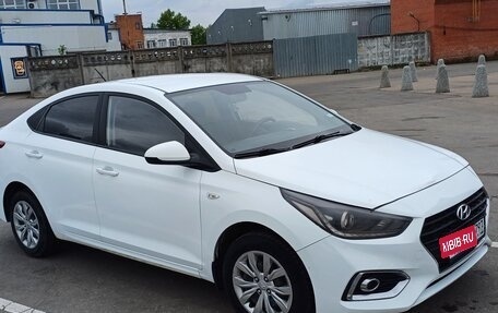 Hyundai Solaris II рестайлинг, 2019 год, 1 100 000 рублей, 7 фотография