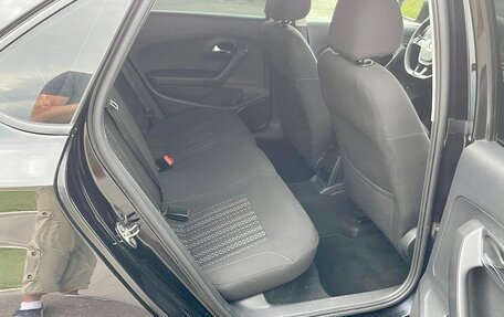 Volkswagen Polo VI (EU Market), 2015 год, 900 000 рублей, 16 фотография