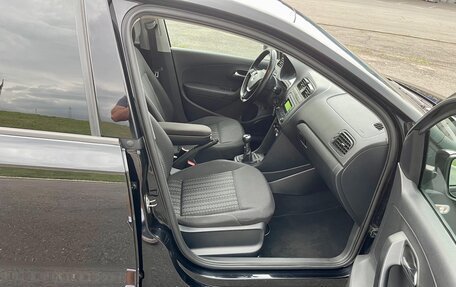 Volkswagen Polo VI (EU Market), 2015 год, 900 000 рублей, 18 фотография