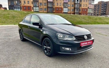 Volkswagen Polo VI (EU Market), 2015 год, 900 000 рублей, 21 фотография