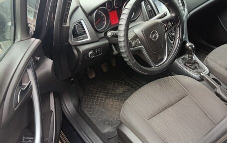 Opel Astra J, 2014 год, 1 050 000 рублей, 13 фотография