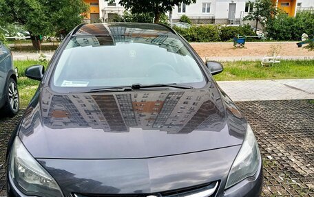 Opel Astra J, 2014 год, 1 050 000 рублей, 10 фотография