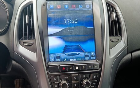 Opel Astra J, 2014 год, 1 050 000 рублей, 15 фотография