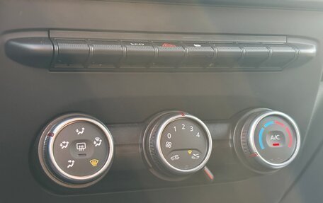 Renault Duster, 2022 год, 1 995 000 рублей, 14 фотография